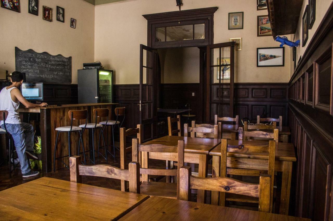 Be King Hostel Росарио Екстериор снимка